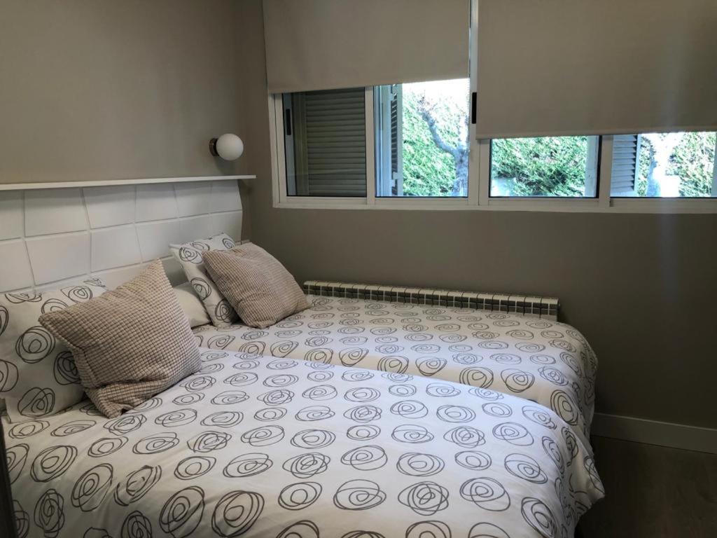 Alojamientos Castellana Jardin 1 Y 2 Parking Y Piscina Gratis!! Burgo Extérieur photo