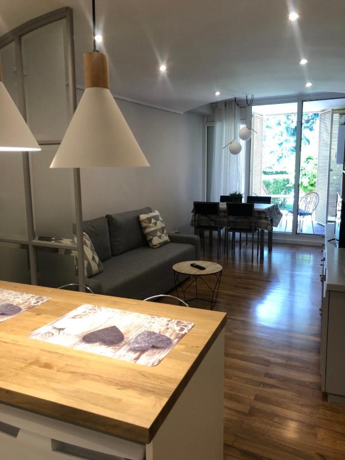 Alojamientos Castellana Jardin 1 Y 2 Parking Y Piscina Gratis!! Burgo Extérieur photo